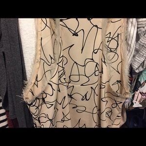 Blush-Cream and Black Geometric print H&M top.